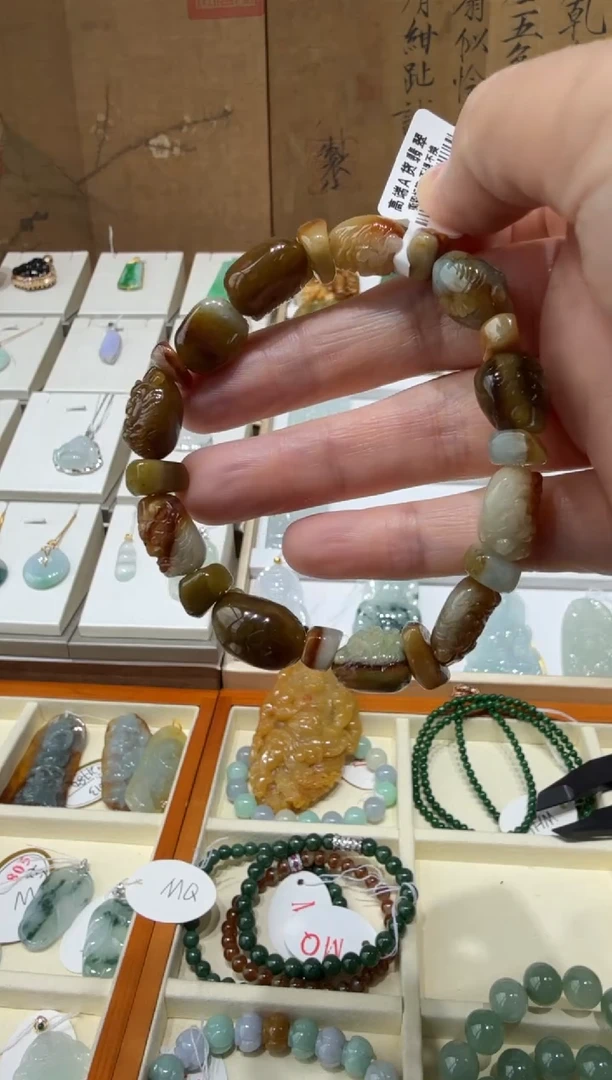 未镶嵌挂件翡翠M**BA货翡翠多样性孤品