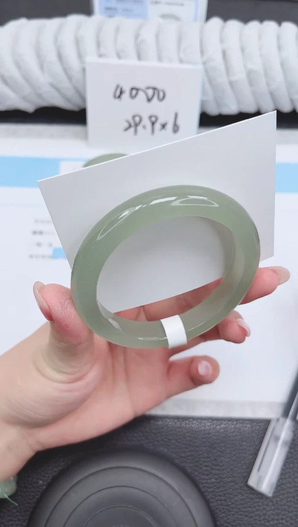 未镶嵌手镯石英质玉82-62.5