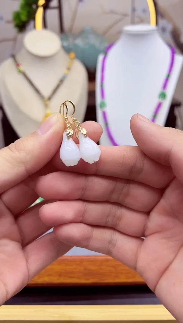 【闪购商品】和田玉耳饰14K金镶嵌e169`````