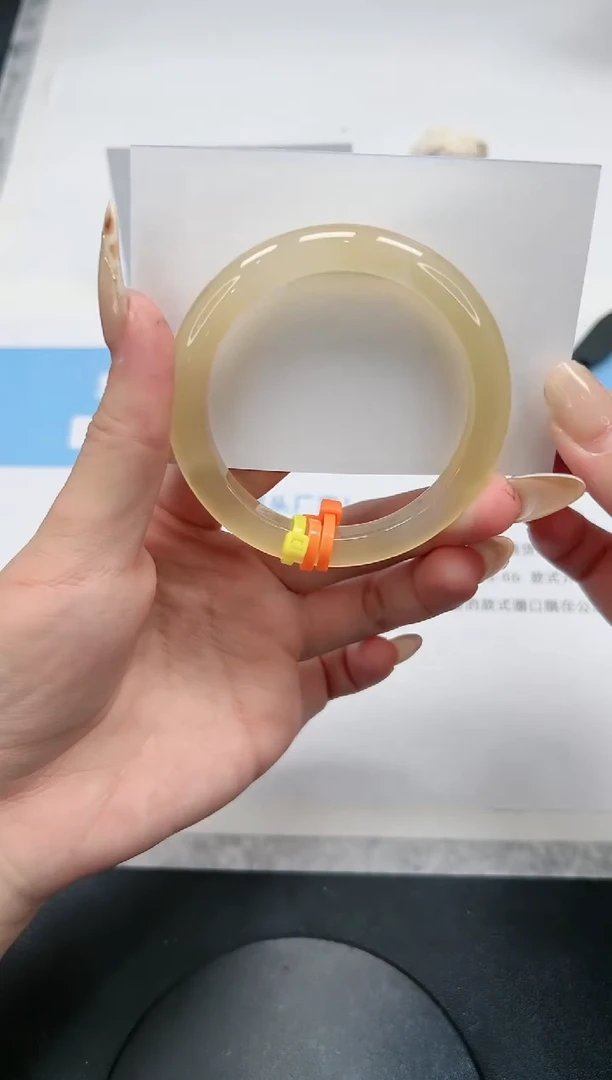 【闪购商品】玛瑙/玉髓手镯未镶嵌233/53.5香槟