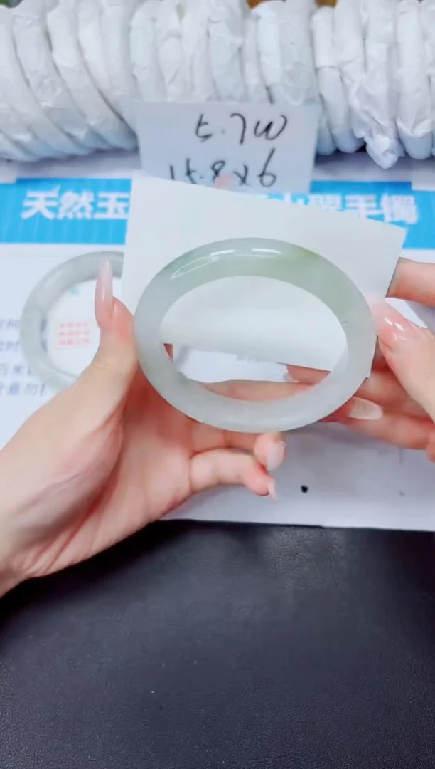 石英质玉手镯未镶嵌299/60