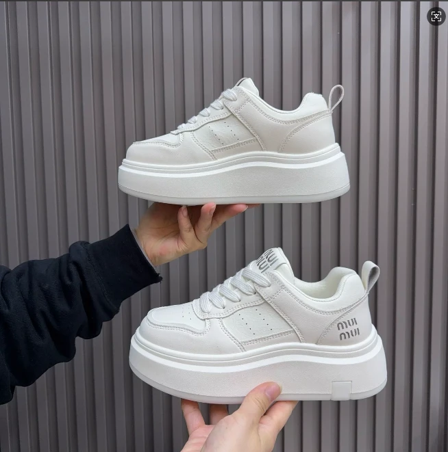 2025秋款厚底小白鞋大白鞋时尚百搭经典休闲板鞋  666-1