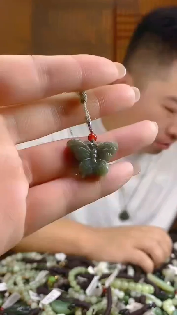 和田玉未镶嵌颈饰多样性发货，拍一发一