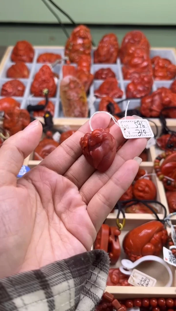 【闪购商品】南红玛瑙珠宝奇石未镶嵌596