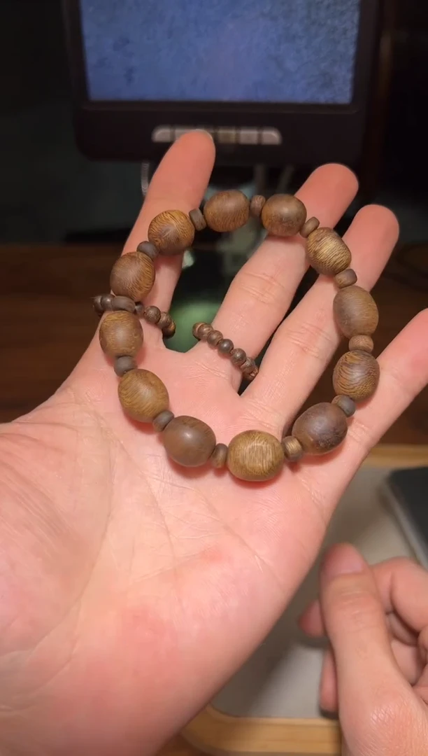 沉香沉香碎屑777号1.0留疤隔珠单圈碎屑香粉多样性发一9