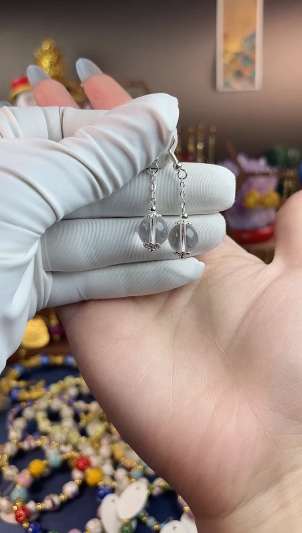 水晶耳饰银S925镶嵌✨***吖，白水晶小耳钩