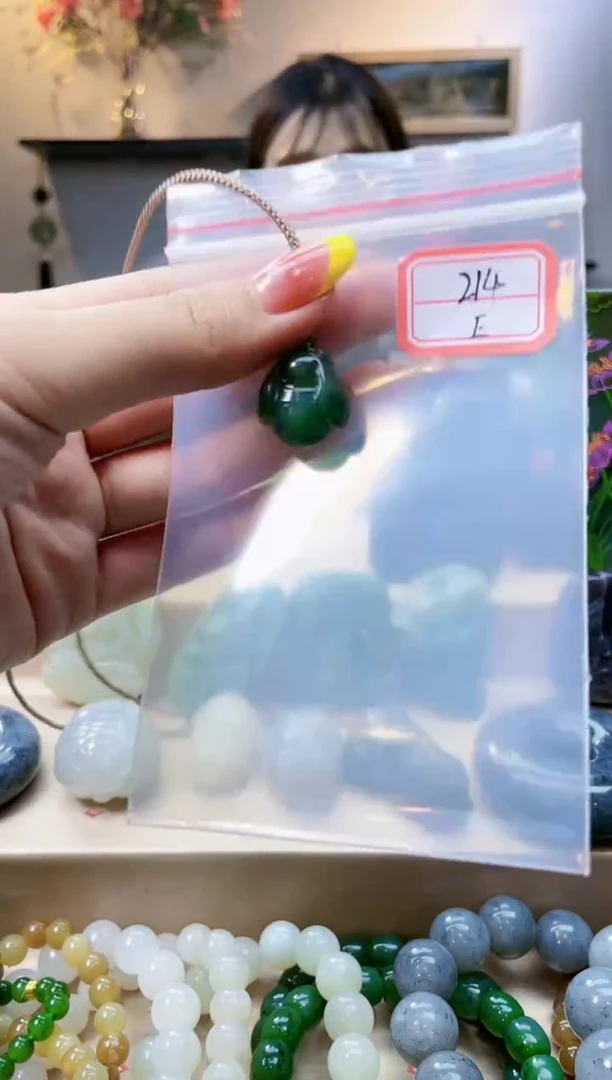 和田玉未镶嵌挂件1