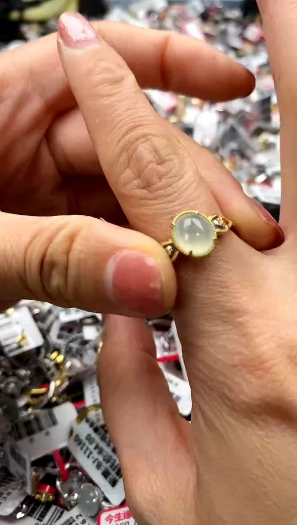 【闪购商品】翡翠戒指银S925镶嵌666666666     3