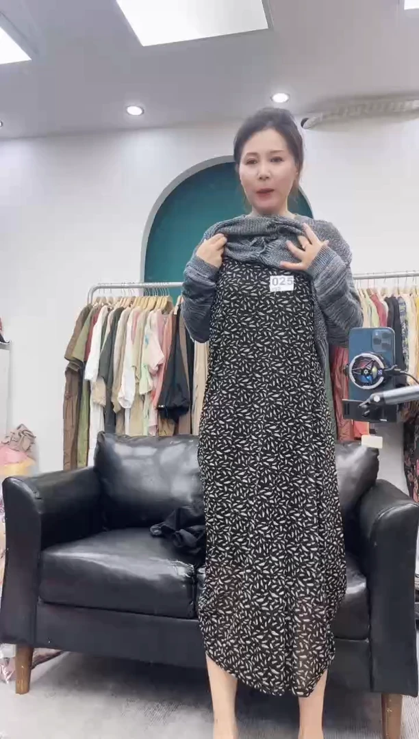 桃桃桃女装 编码025