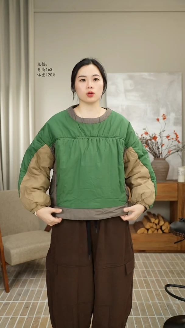 冬季加厚娃娃款棉服绿色