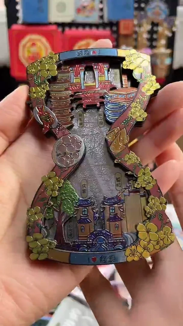 小胖墩儿的潮玩店婺源