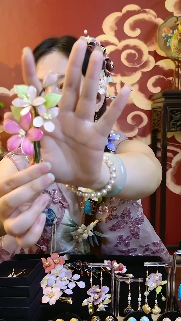 刺绣非遗纯手工绒花