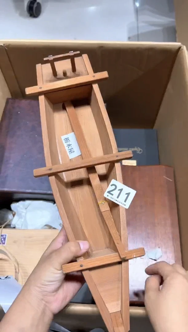 瓷片燕211............