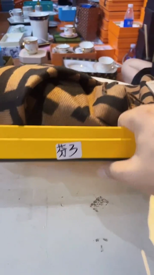 杯鸿辉家品牌瓷器，京东包邮！