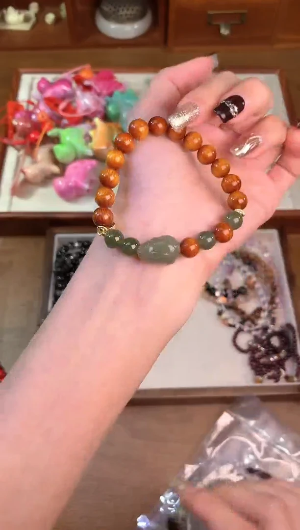 【闪购商品】贝壳杉（血龙木）手串未镶嵌黄龙木和田玉貔貅单圈