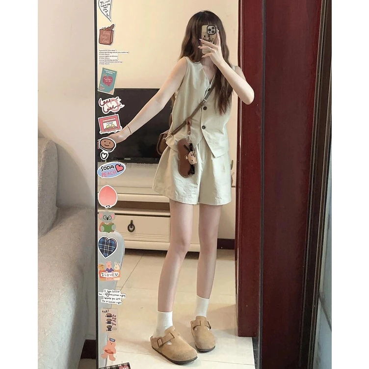 韩系气质纯色V领马甲背心上衣女夏季高腰百搭A字显瘦短裤两件套