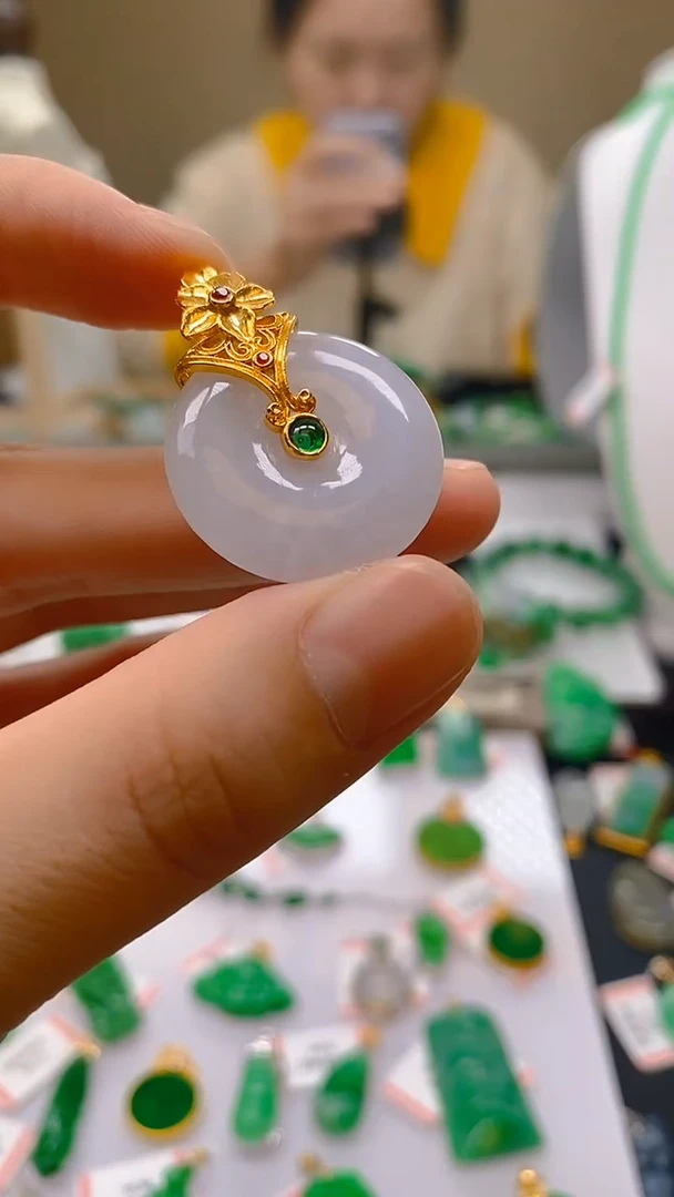 【闪购商品】翡翠颈饰18K金镶嵌新号开播，全场乱卖