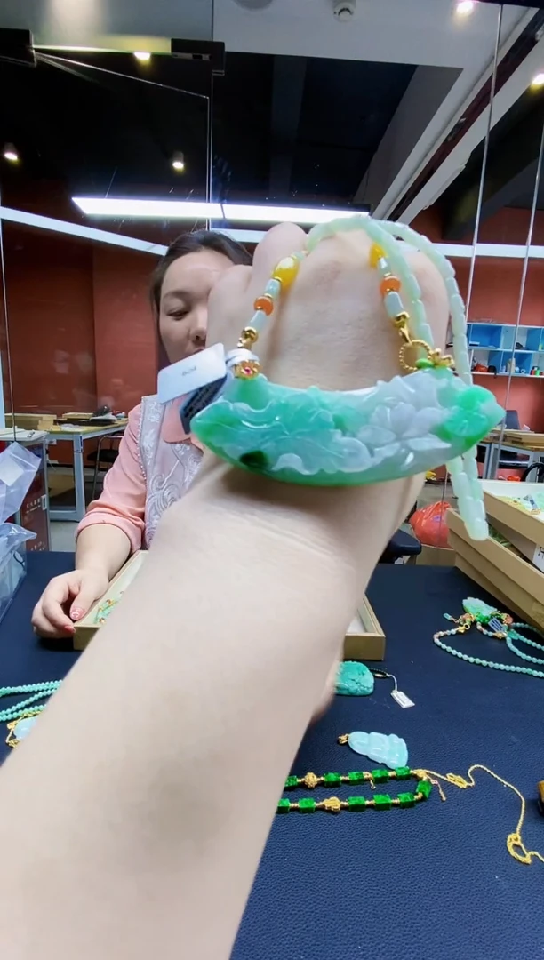 颈饰未镶嵌翡翠翡翠吊坠