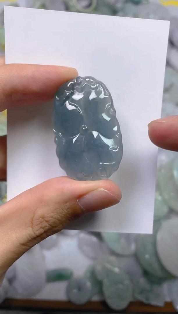 翡翠未镶嵌颈饰21