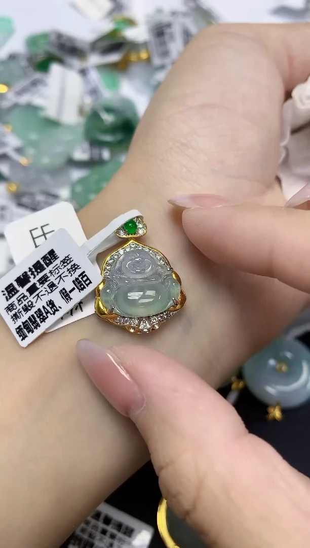 颈饰未镶嵌翡翠天然缅甸翡翠A货多样性发一件