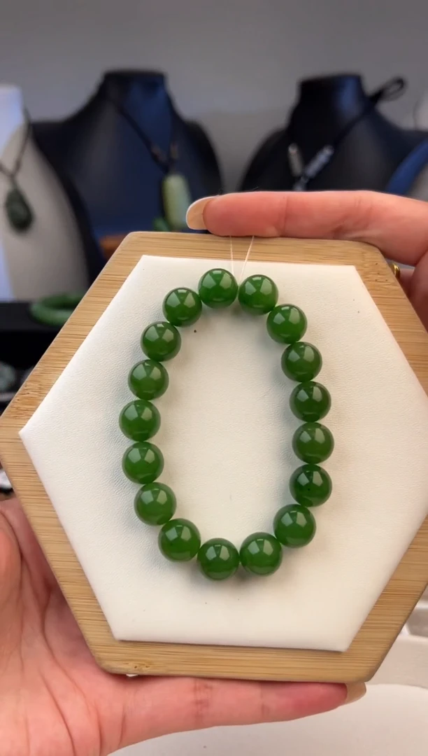 手串未镶嵌和田玉15800