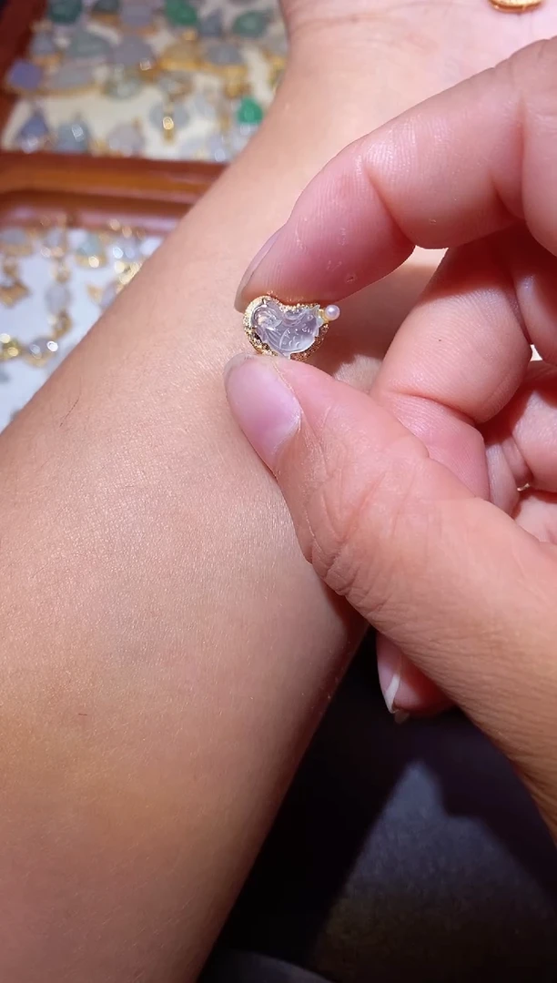 翡翠18K金镶嵌吊坠(不含链)11111111