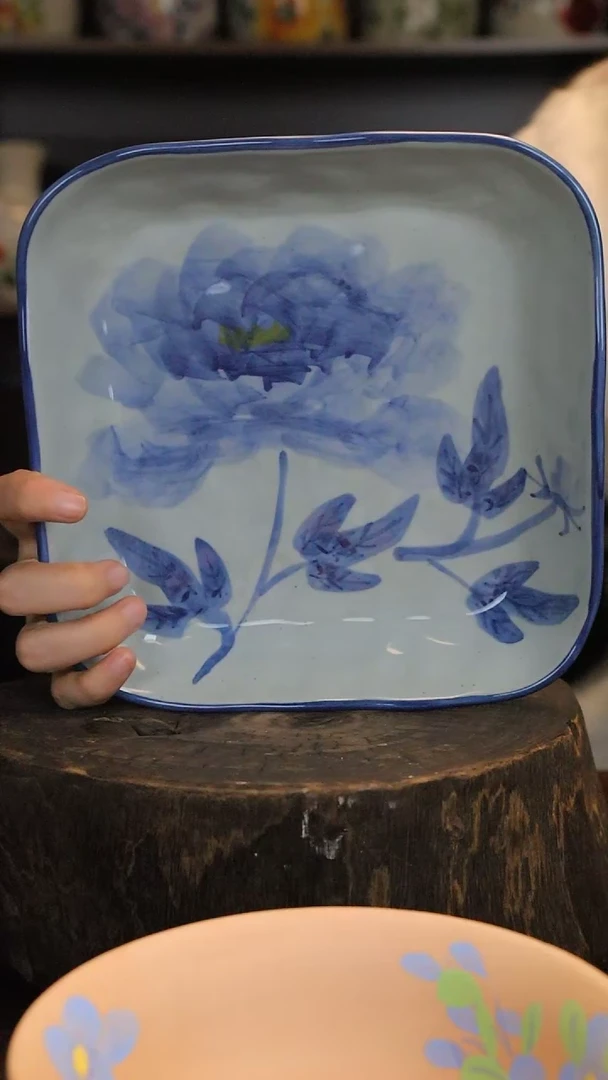 【闪购商品】椿野8寸四方盘（青花牡丹）C107