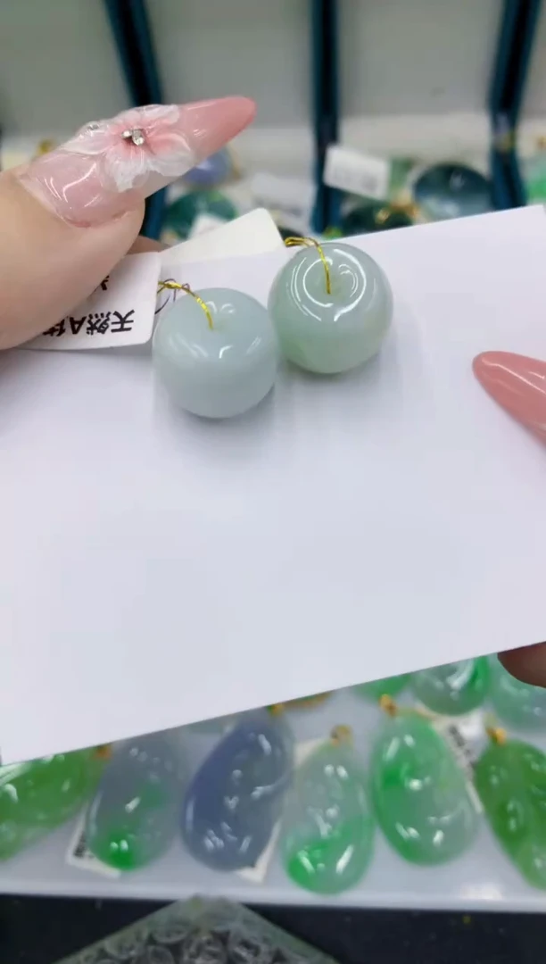 颈饰未镶嵌翡翠11111111111111多样性发其一