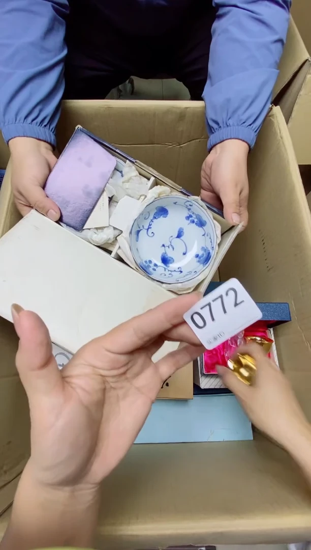 瓷片余*漫O772默认微瑕，谨慎参拍