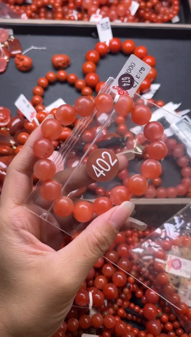 南红玛瑙未镶嵌珠宝奇石402-12