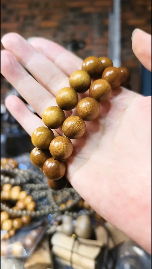 【闪购商品】金丝楠1.5阴沉黄手串