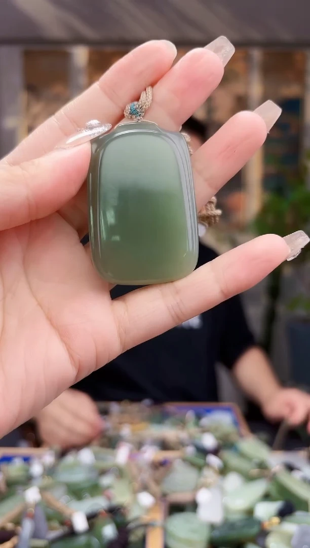 和田玉未镶嵌挂件拍一发一多样性发货