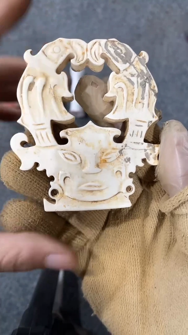 未镶嵌和田玉把件…****。一单一个（残件）