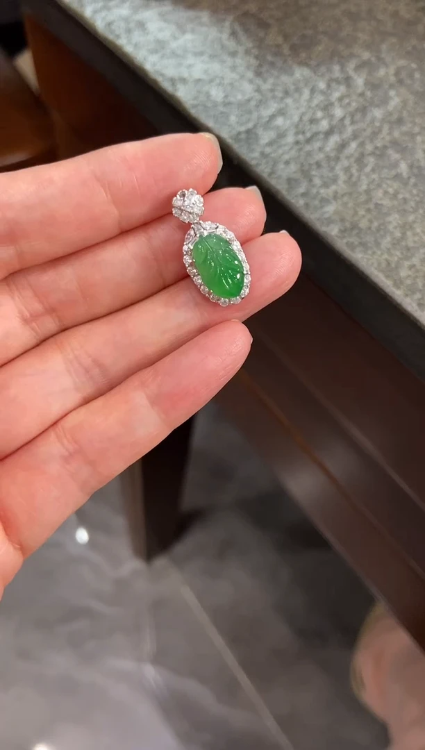 银S925镶嵌挂件翡翠吊坠