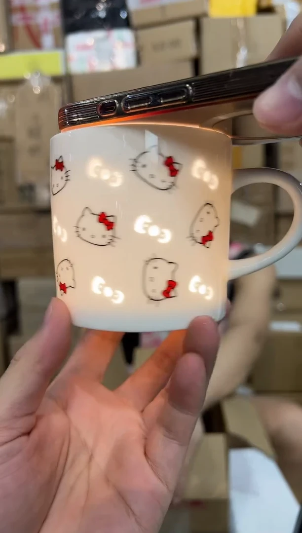 瓷片白色kt猫镂空满印水杯