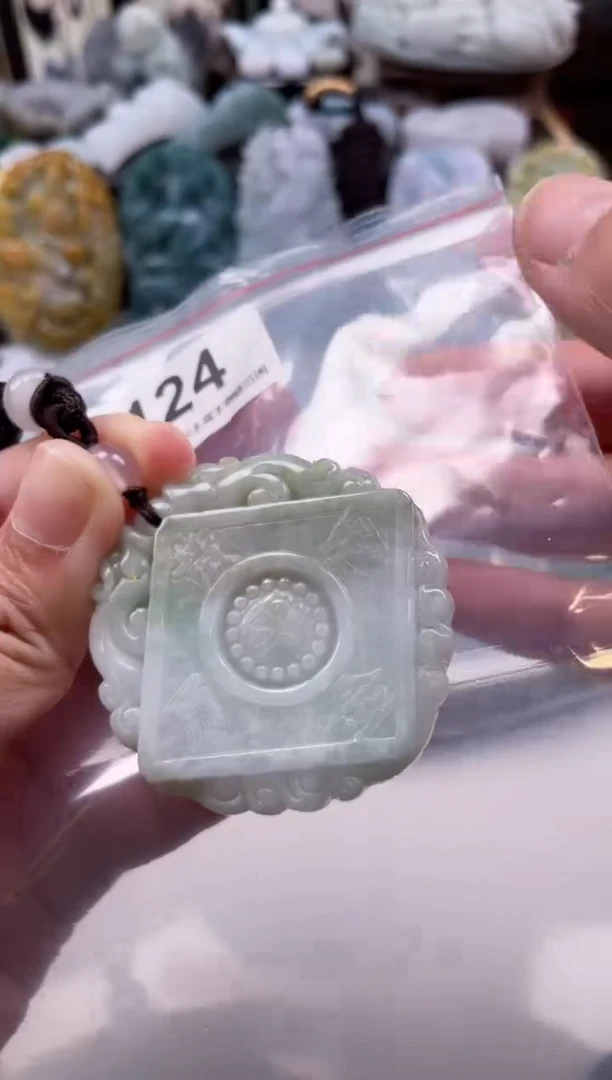 【闪购商品】翡翠颈饰未镶嵌天然缅甸A货翡翠124