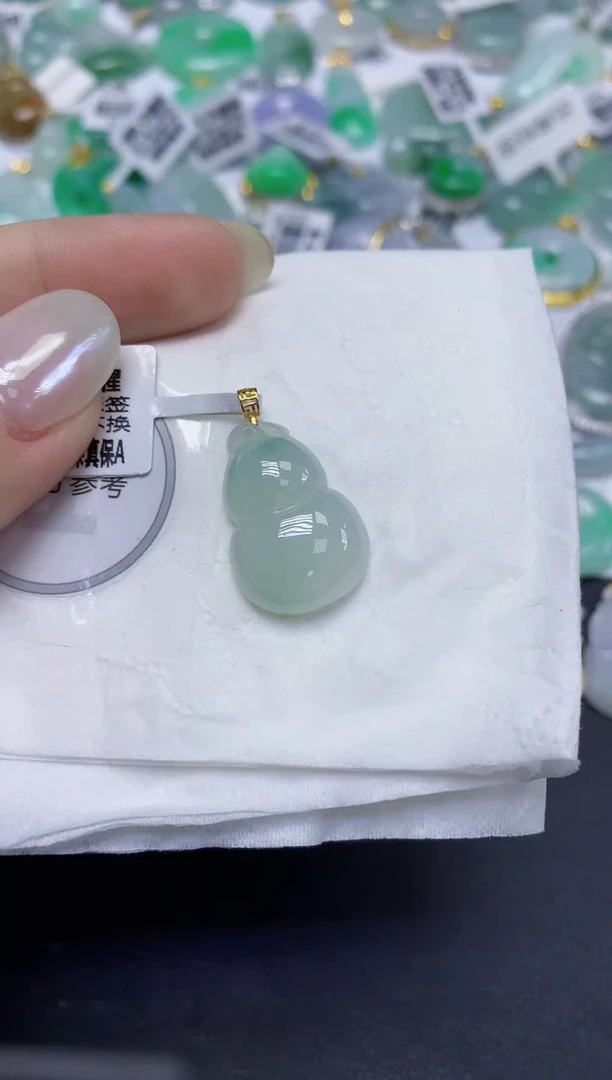 颈饰18K金镶嵌翡翠天然缅甸翡翠A货百元以上9元证书费自理