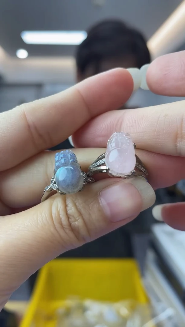 【闪购商品】萤石·未镶嵌多样性一件发货