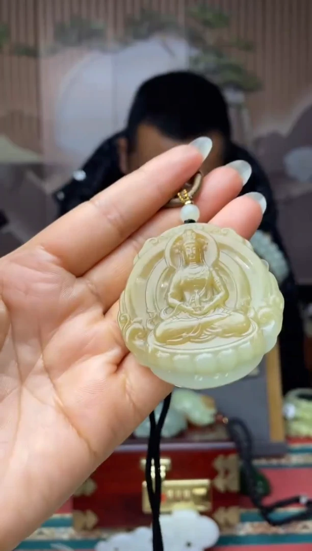 颈饰未镶嵌和田玉拍一发一