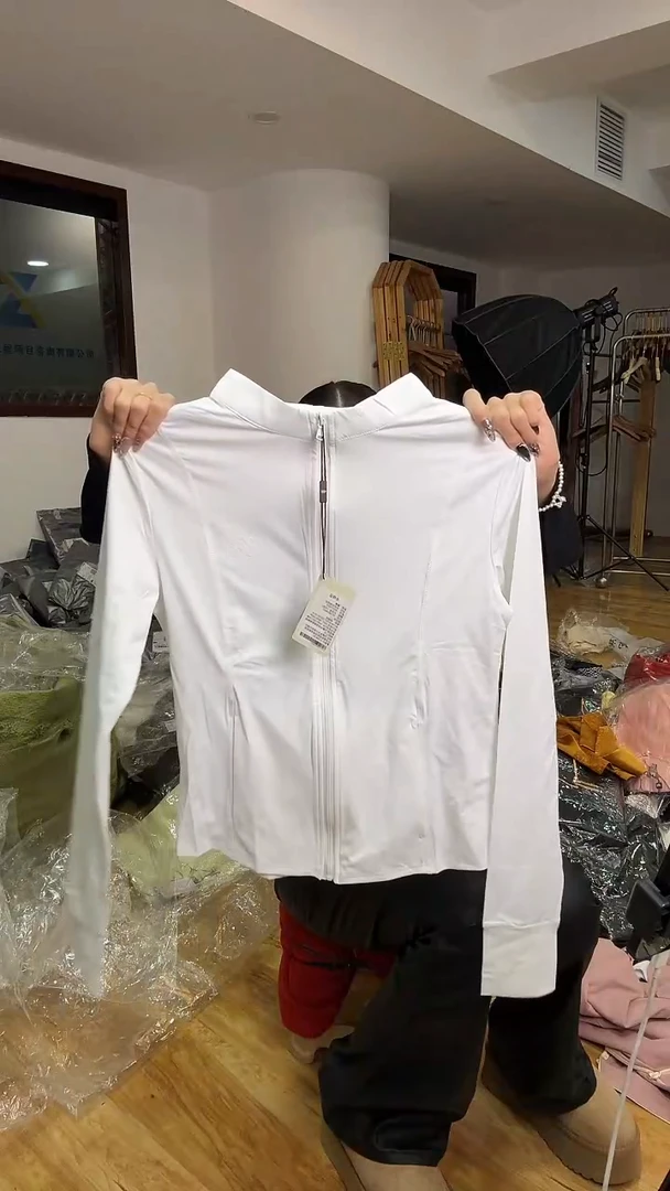 M码       110斤  防晒