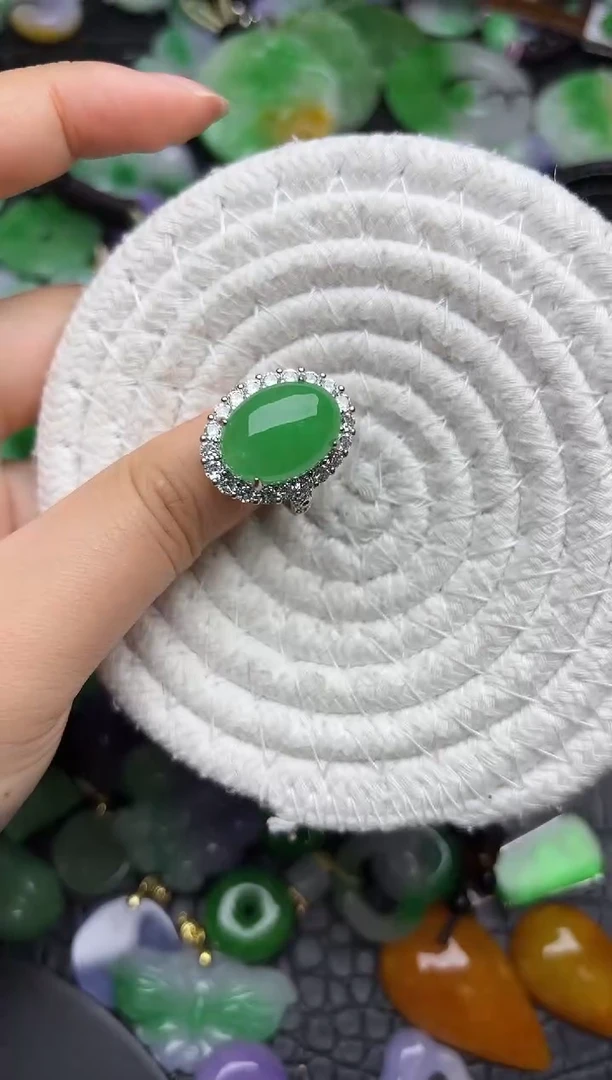 颈饰未镶嵌翡翠缅甸翡翠吊坠