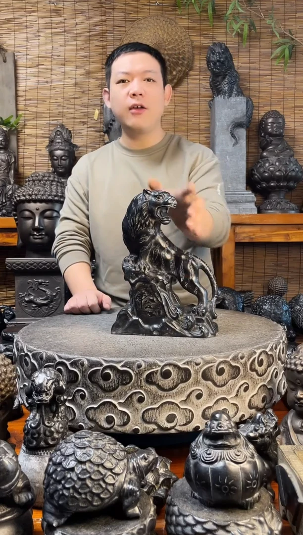 石材30上山虎天然青石雕刻