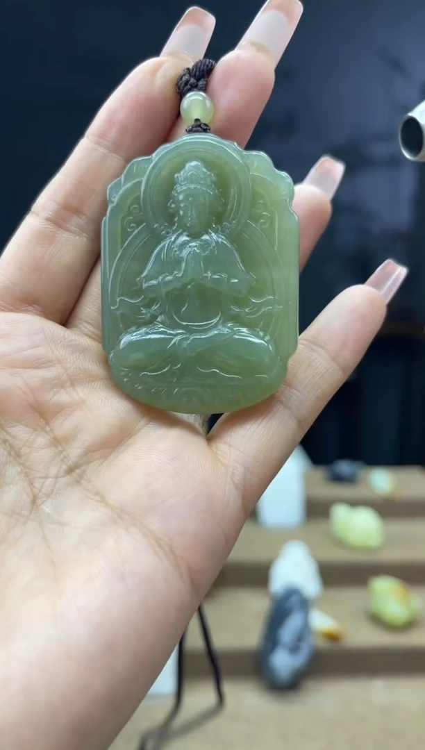 颈饰未镶嵌和田玉1
