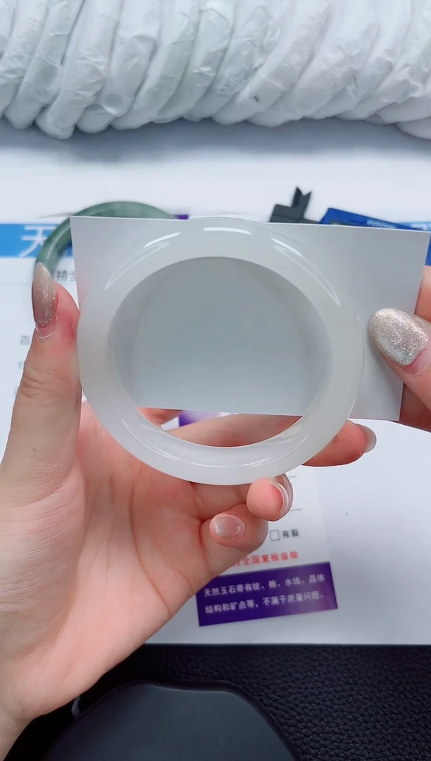 未镶嵌手镯石英质玉335-57/58