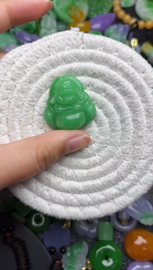 颈饰未镶嵌翡翠缅甸翡翠吊坠