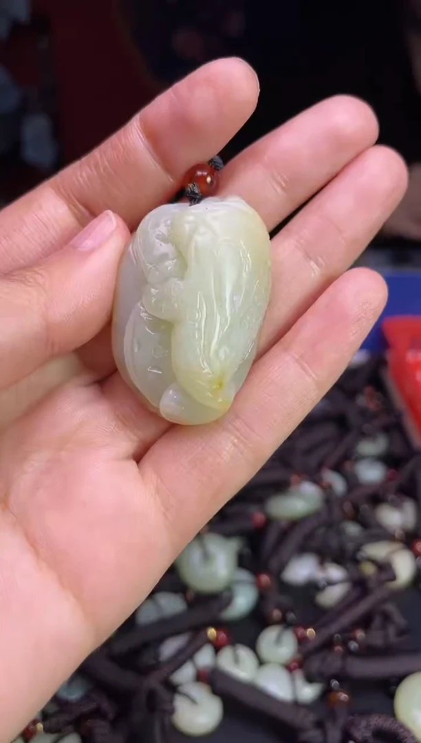 未镶嵌和田玉挂件1