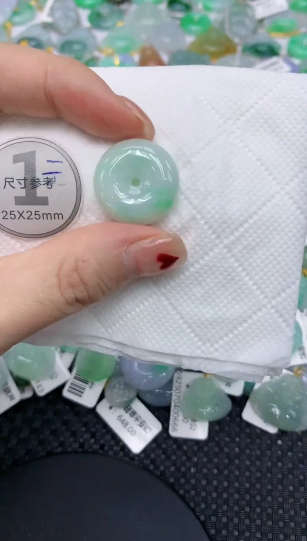 翡翠未镶嵌颈饰11111111