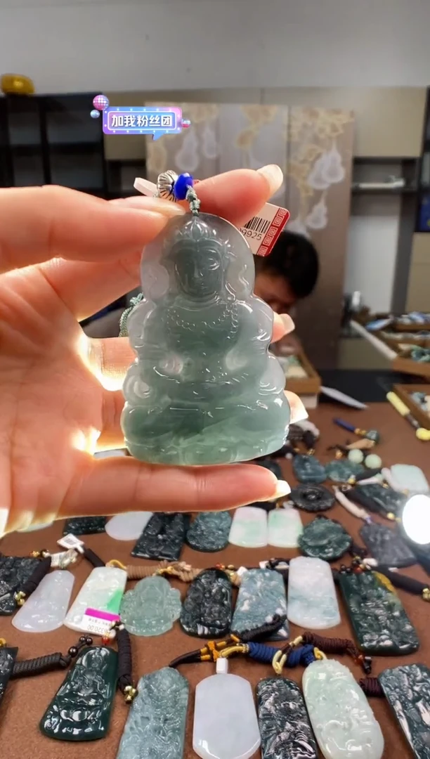 颈饰未镶嵌翡翠 多样性发其一