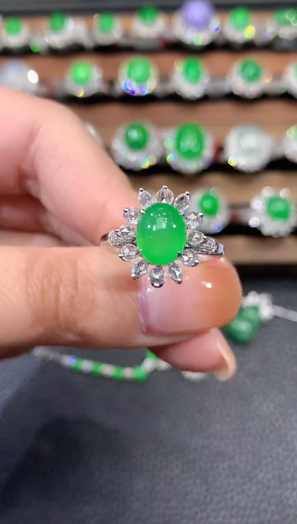 18K金镶嵌戒指翡翠c72