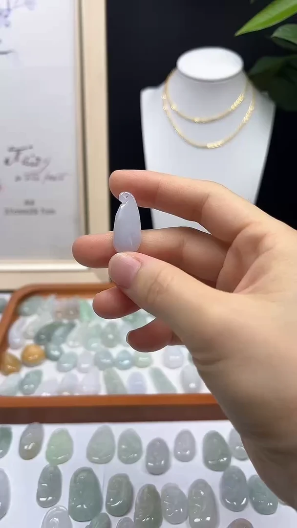 颈饰未镶嵌翡翠福瓜15